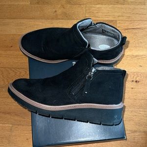 Women’s booties (Dr. scholl)